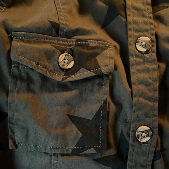 Knox Rose army green star shirts, size small - Picture 3 of 4